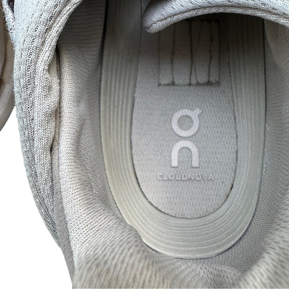 On RUNNING on cloud Cloudnova Sneakers shell womens size 10 - Picture 8 of 10